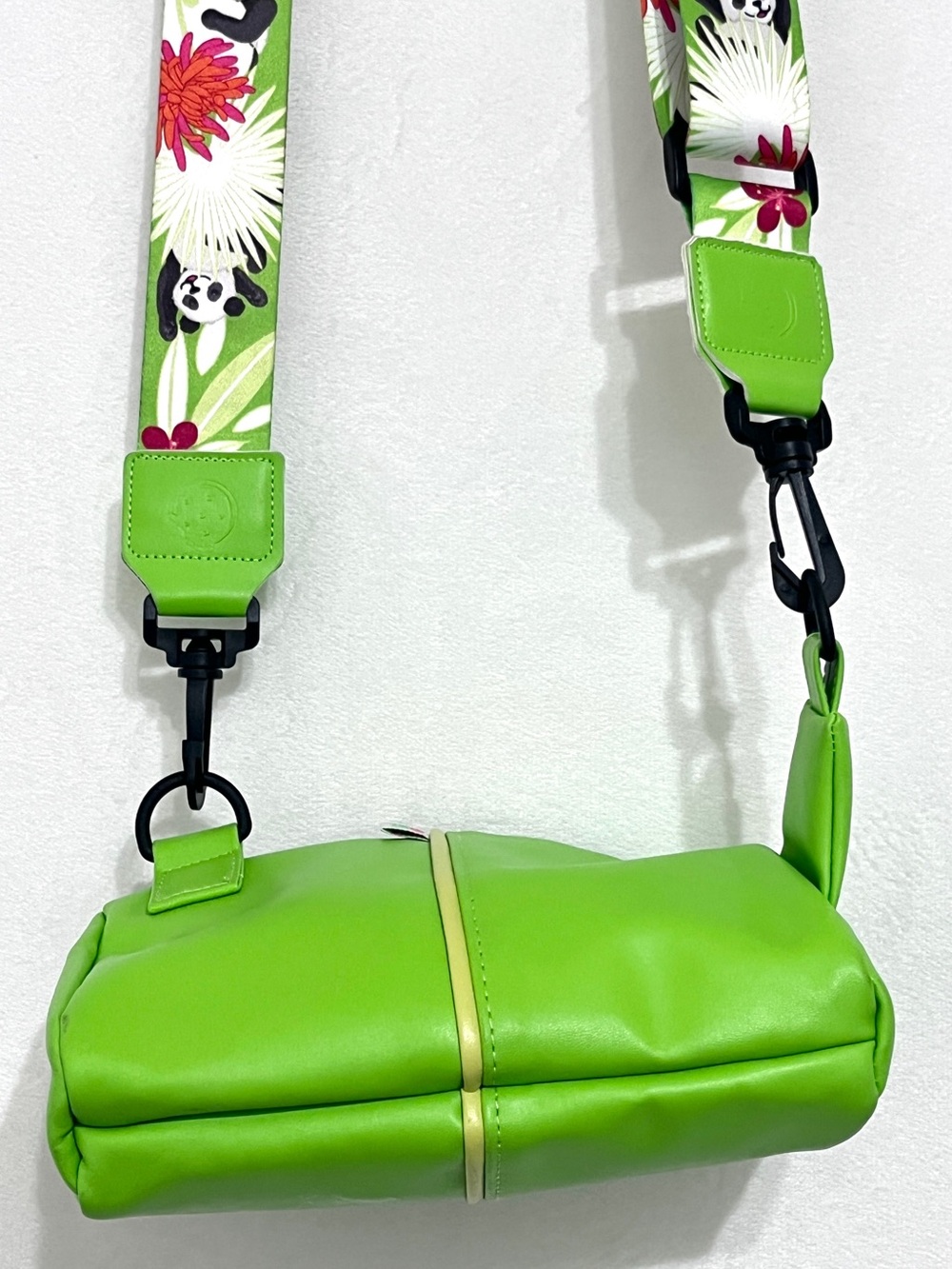 *Collectible*Official Girl Scout Reward Lime Green Panda Crossbody Cylinder Bag - Picture 7 of 8